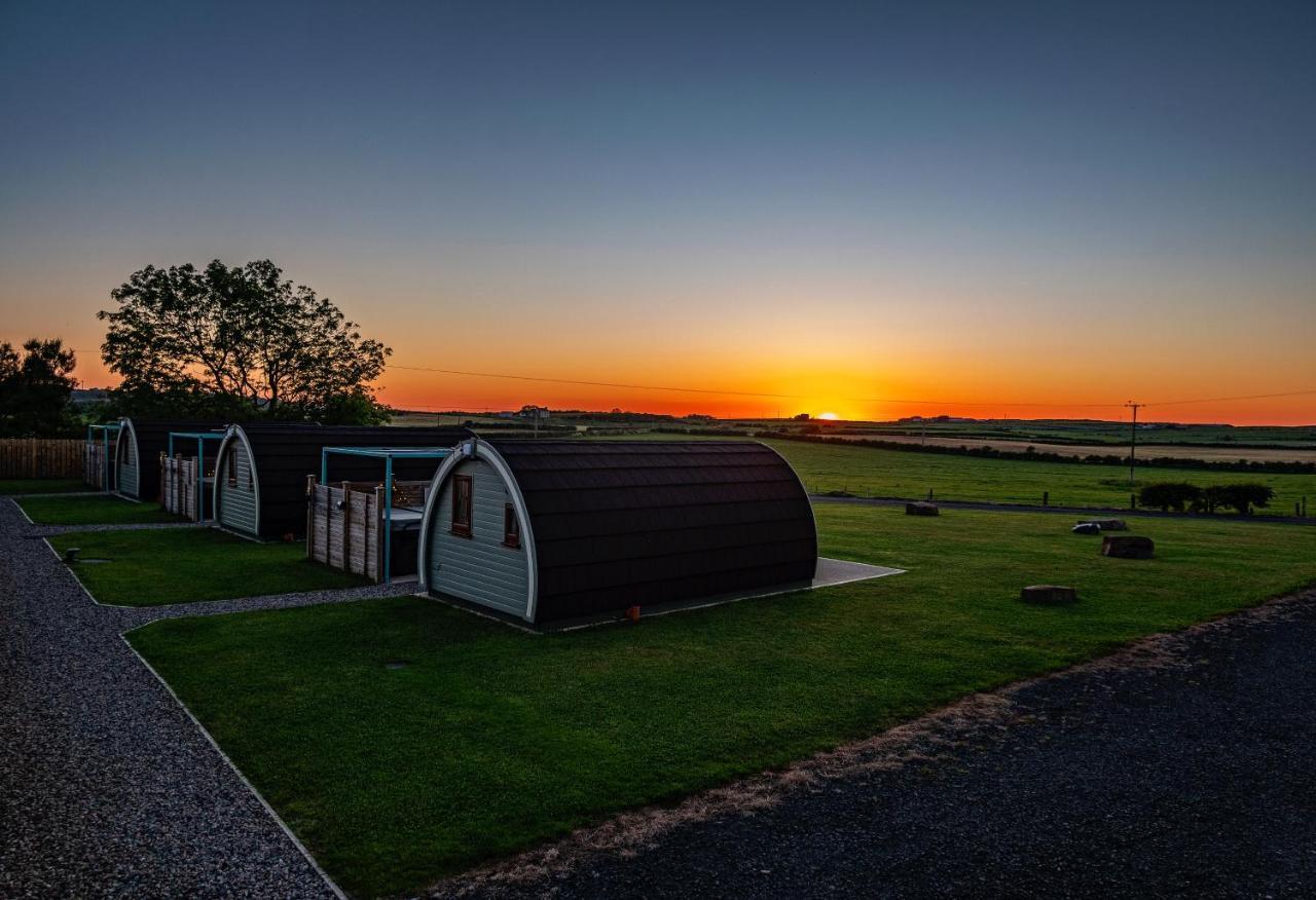 Causeway Country Pods Hotel Bushmills Exterior foto