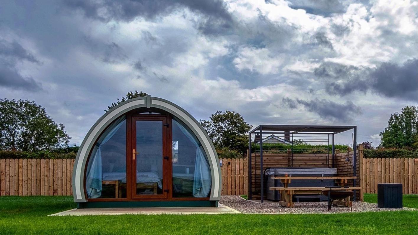 Causeway Country Pods Hotel Bushmills Exterior foto